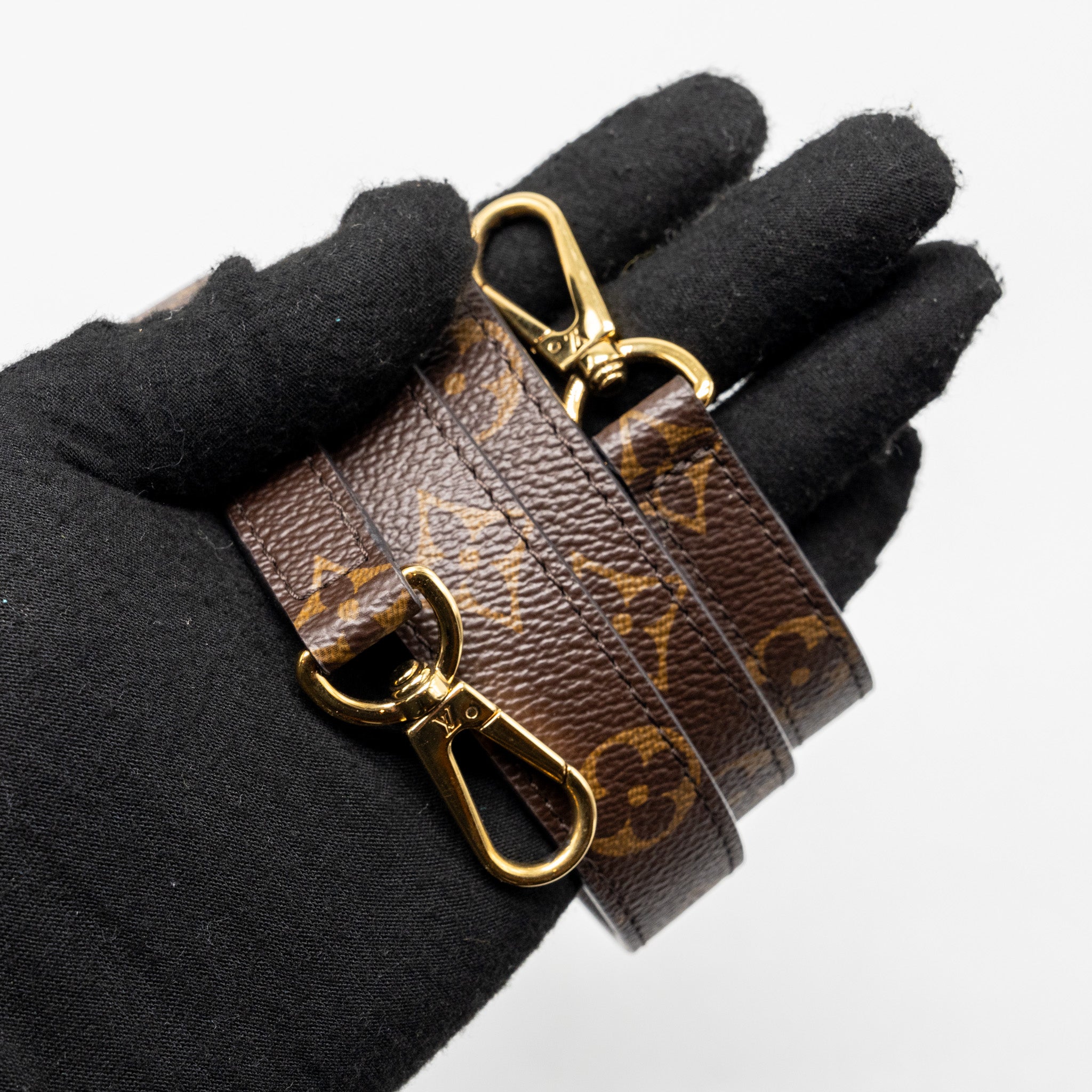 AAA Replica Louis Vuitton LV MONTAIGNE BB MONOGRAM CANVAS GHW