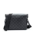 AAA Replica Louis Vuitton LV ECLIPSE VOYAGER MESSENGER BAG MONOGRAM CANVAS BLACK YEAR 2020