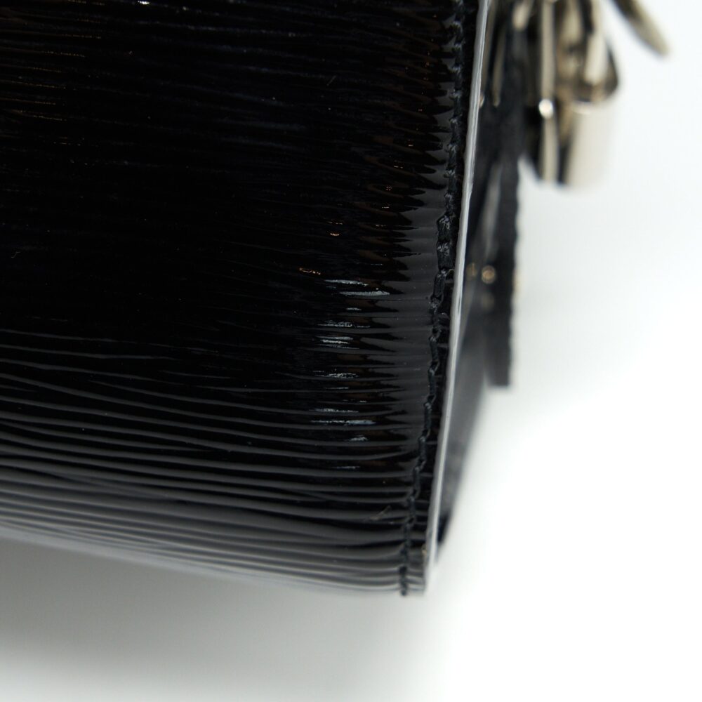 AAA Replica Louis Vuitton LV BOWLING BAG EPI PATENT BLACK