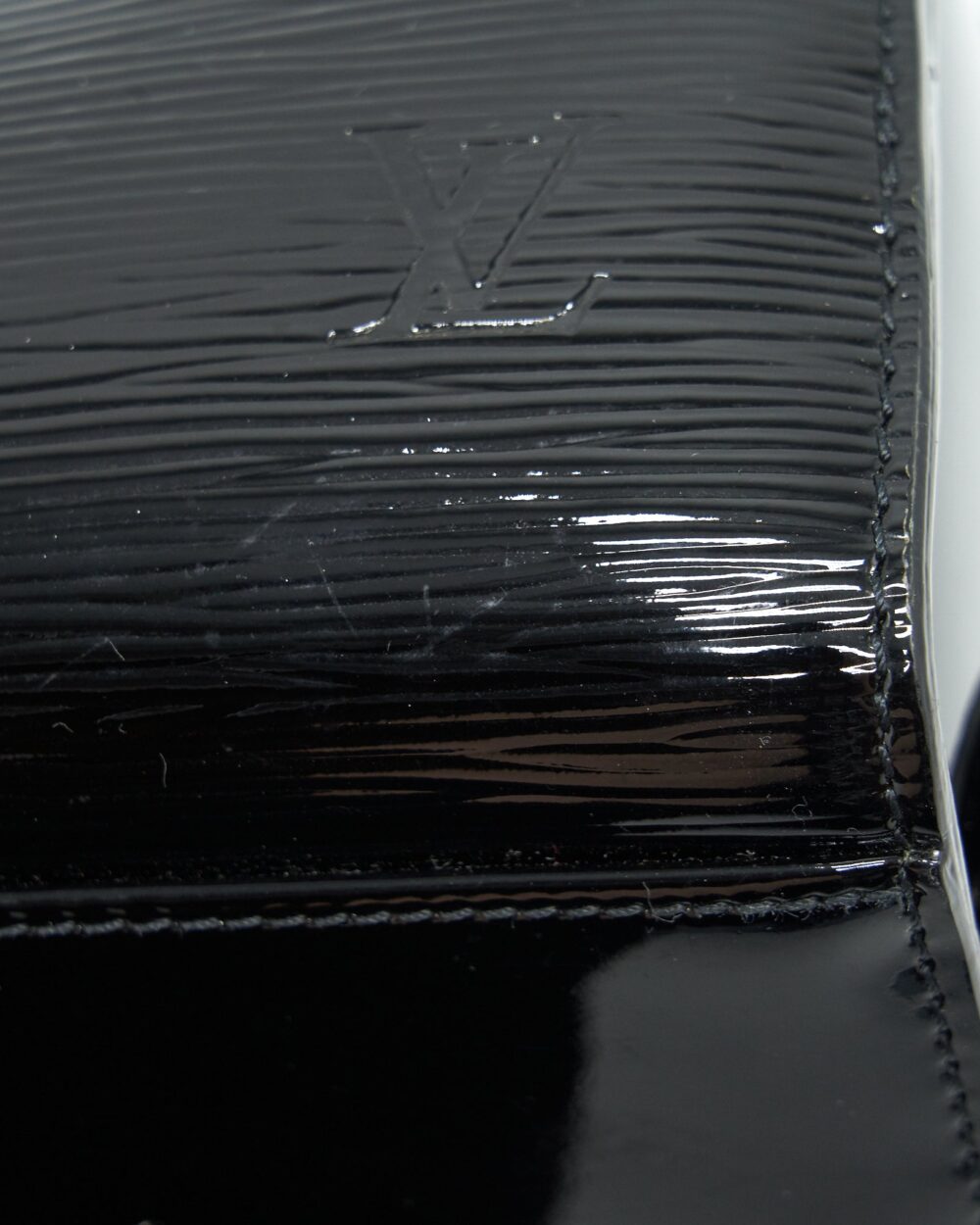 AAA Replica Louis Vuitton LV BOWLING BAG EPI PATENT BLACK