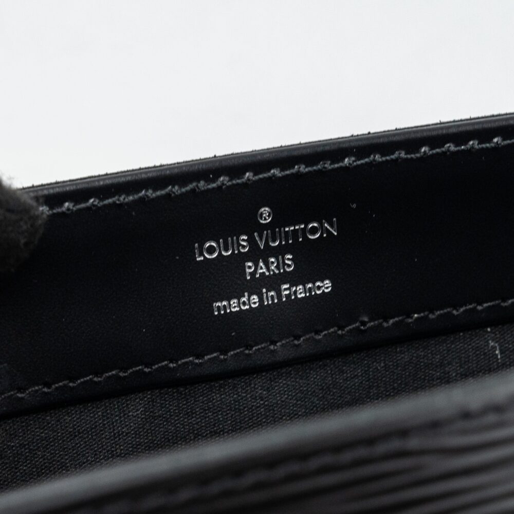 AAA Replica Louis Vuitton LV BAGATELLE PM EPI BLACK SHW