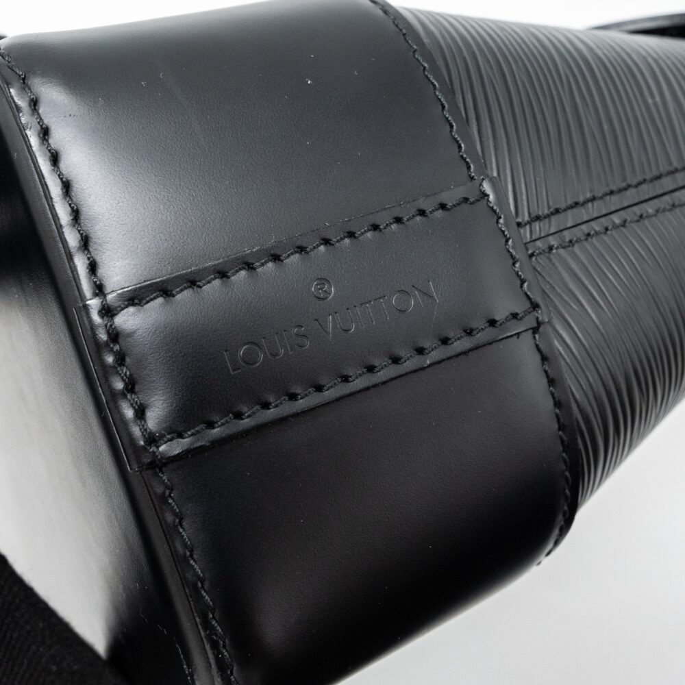AAA Replica Louis Vuitton LV BAGATELLE PM EPI BLACK SHW