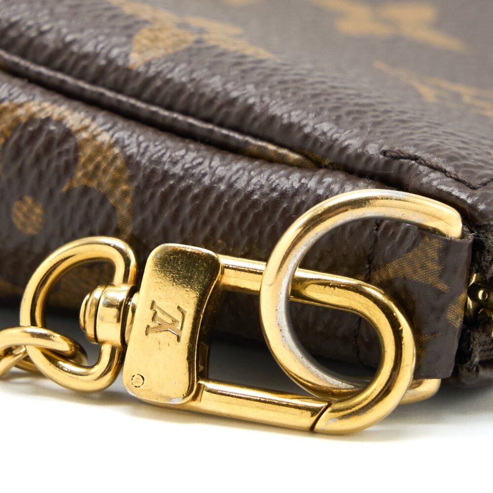 AAA Replica Louis Vuitton LV MINI POCHETTE ACCESSORIES MONOGRAM CANVAS GHW