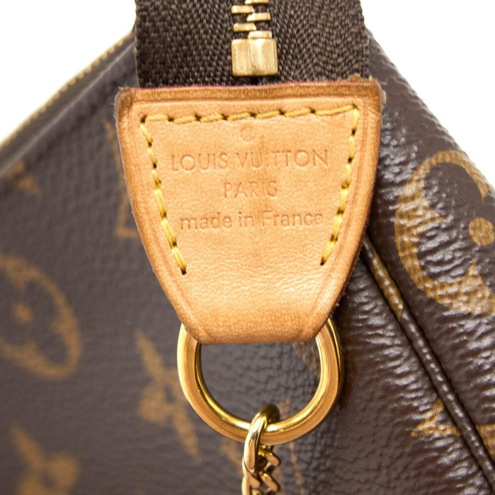 AAA Replica Louis Vuitton LV MINI POCHETTE ACCESSORIES MONOGRAM CANVAS GHW