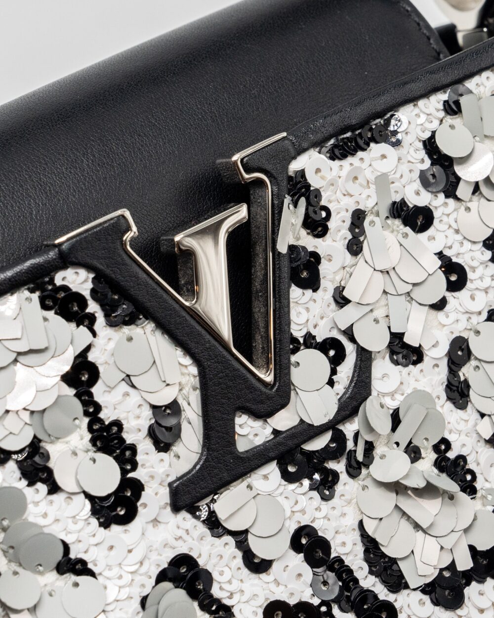 AAA Replica Louis Vuitton LV CAPUCINES MINI LIMITED EDITION SUQUIN / LEATHER MULTICOLOUR BLACK SHW
