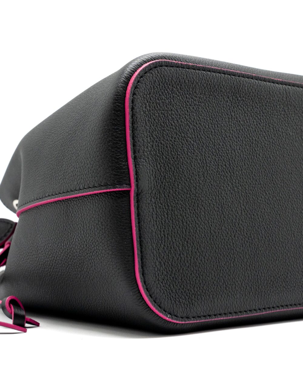 AAA Replica Louis Vuitton LV LOCKME BUCKET BAG CALFSKIN BLACK/PINK SHW