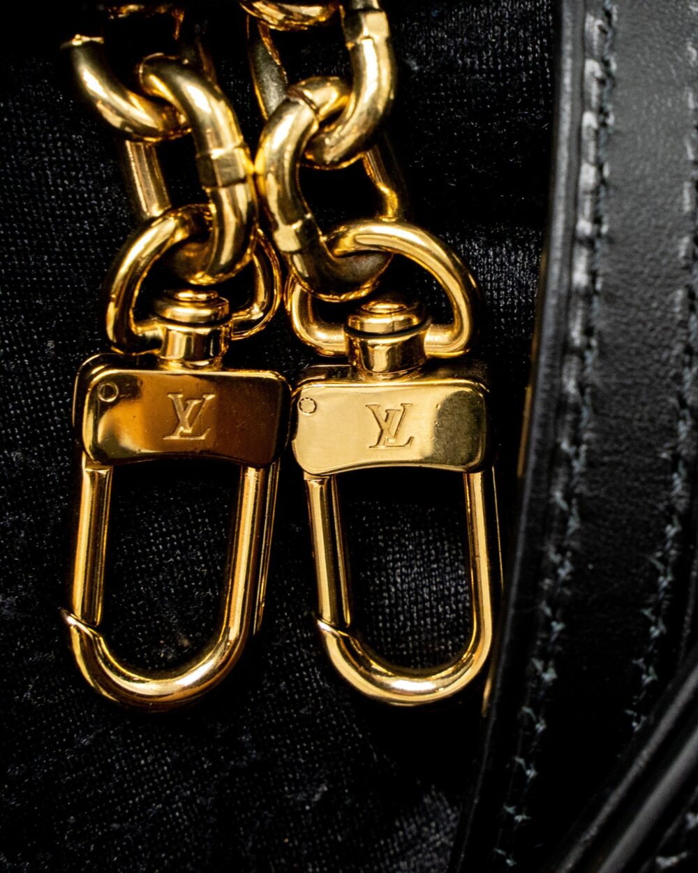 AAA Replica Louis Vuitton LV VERTICAL TRUNK POCHETTE MONOGRAM CANVAS GHW