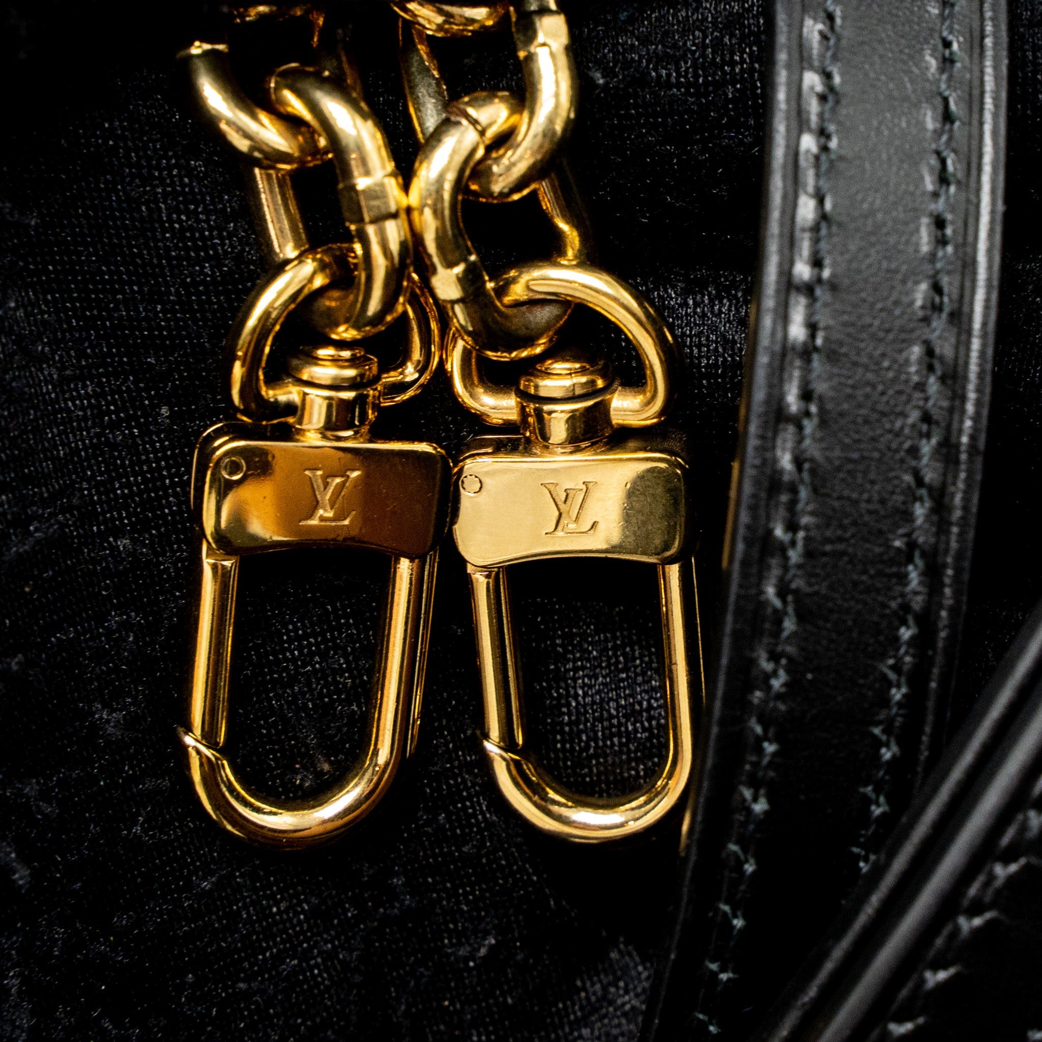 AAA Replica Louis Vuitton LV VERTICAL TRUNK POCHETTE MONOGRAM CANVAS GHW