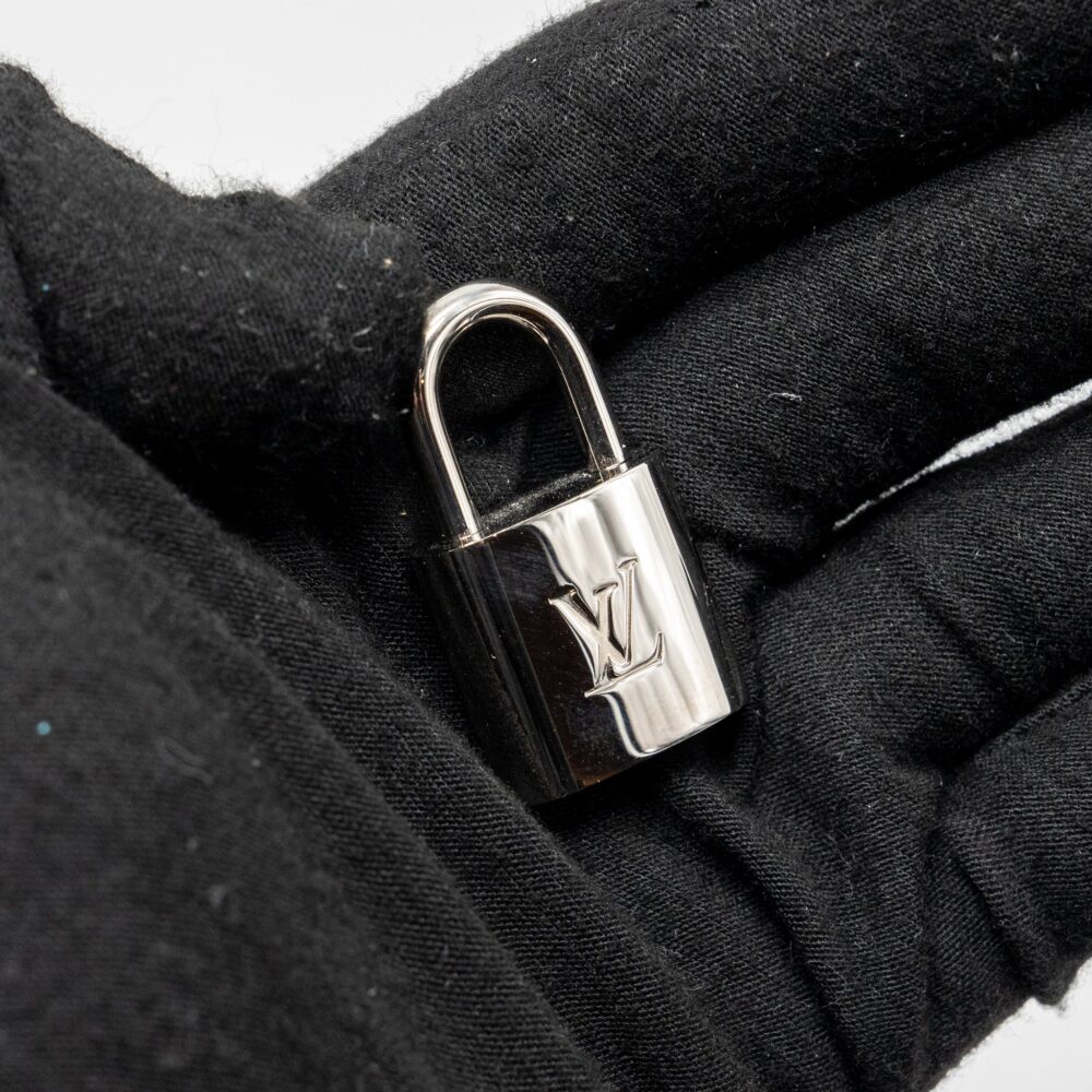 AAA Replica Louis Vuitton LV ALMA BB EPI BLACK SHW