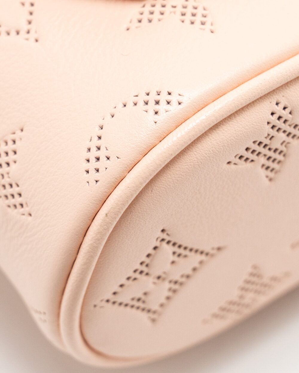 AAA Replica Louis Vuitton LV VANITY POUCH CALFSKIN ROSE JASMIN PINK LGHW