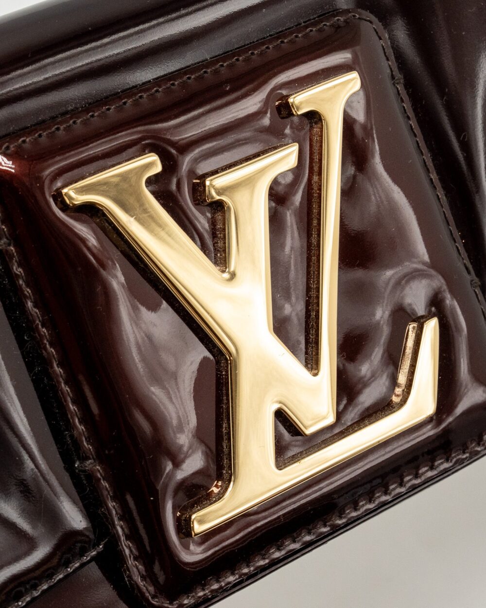 AAA Replica Louis Vuitton LV SOBE CLUTCH PATENT LEATHER DARK PURPLE GHW