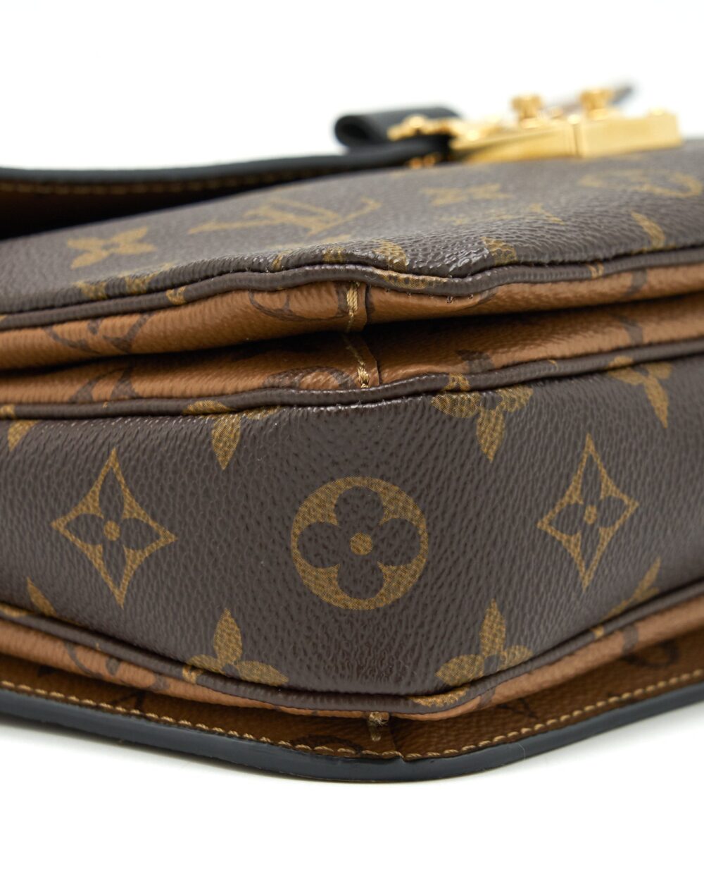 AAA Replica Louis Vuitton LV POCHETTE METIS MONOGRAM CANVAS