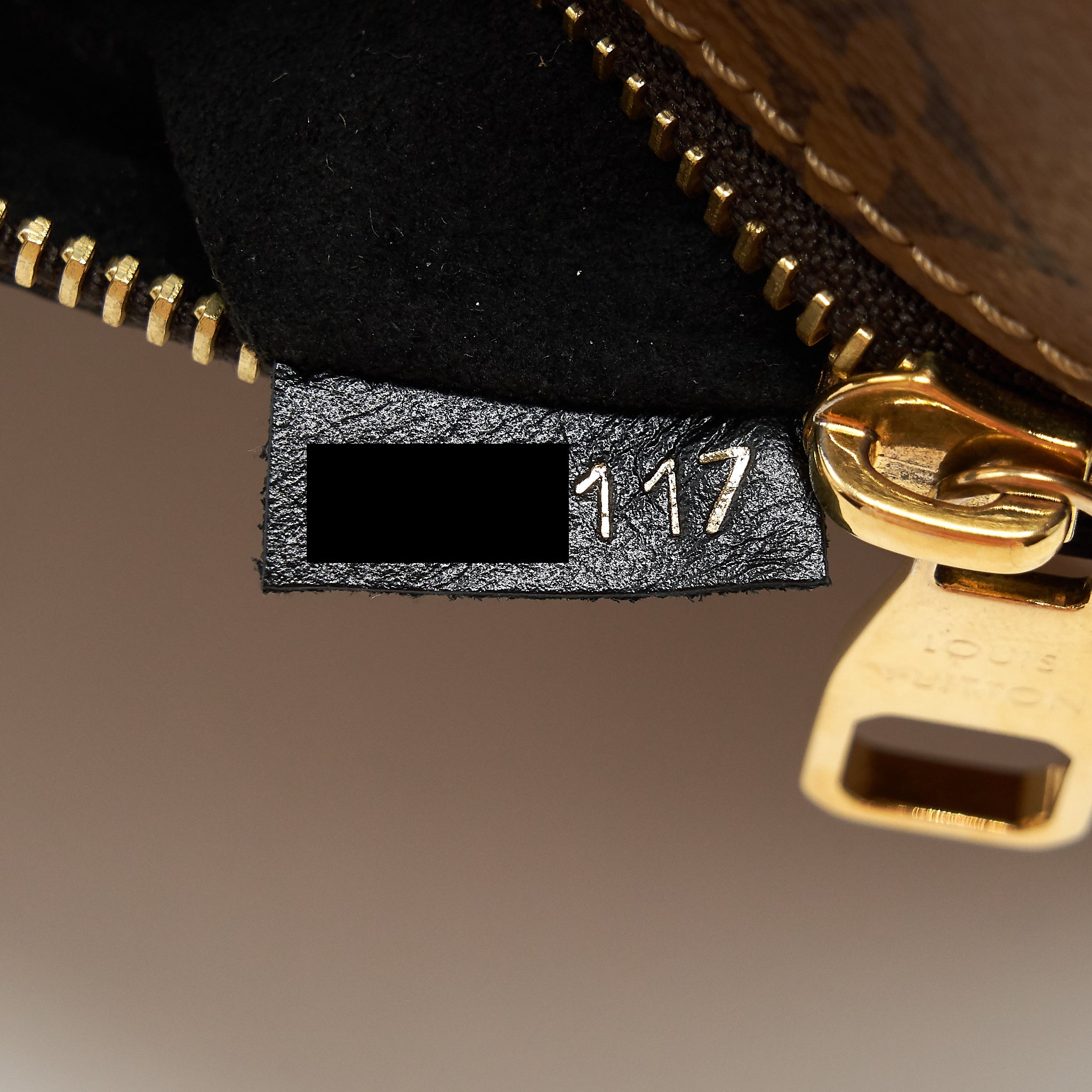 AAA Replica Louis Vuitton LV POCHETTE METIS MONOGRAM CANVAS