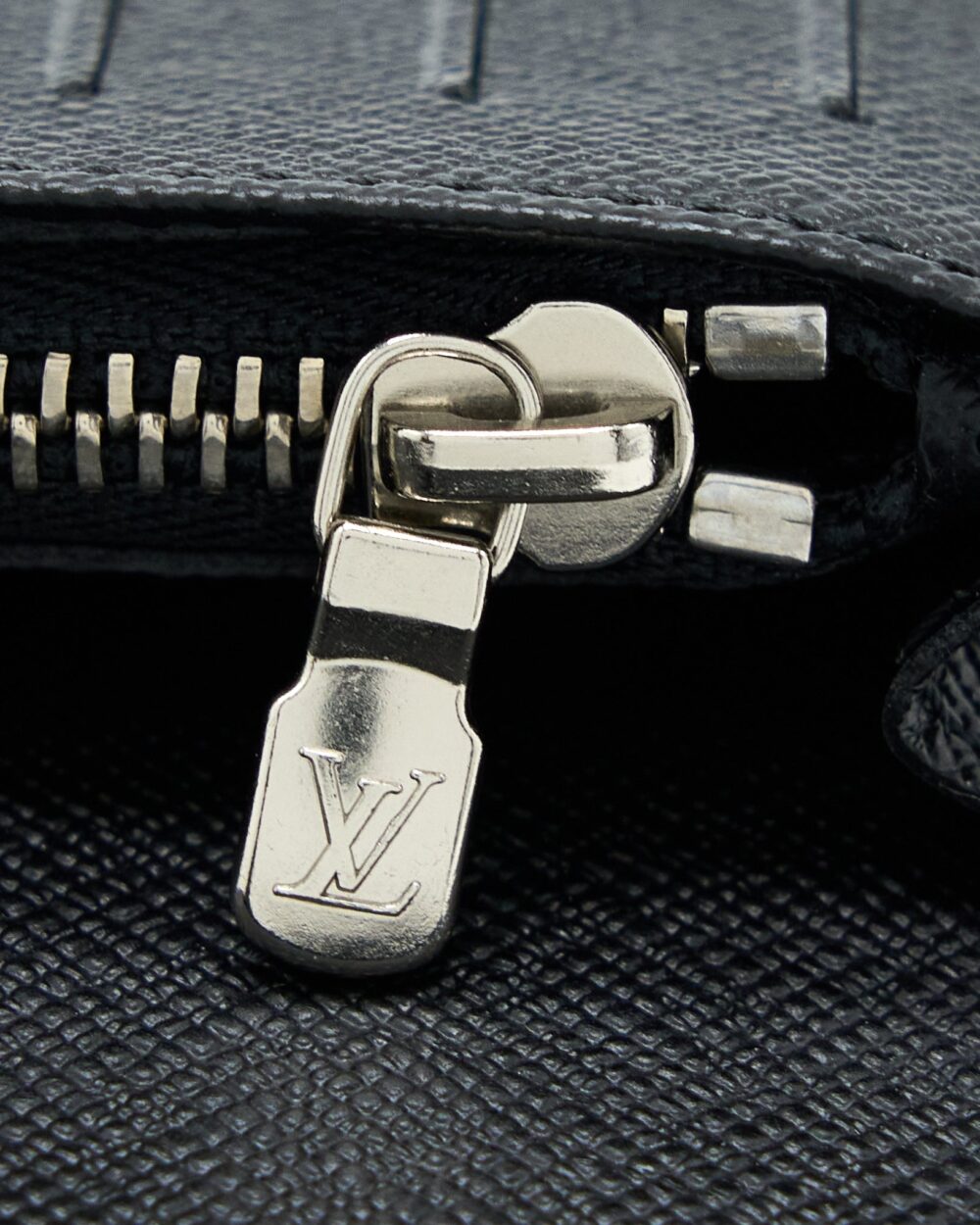 AAA Replica Louis Vuitton LV BRAZZA WALLET DAMIER GRAPHITE CANVAS