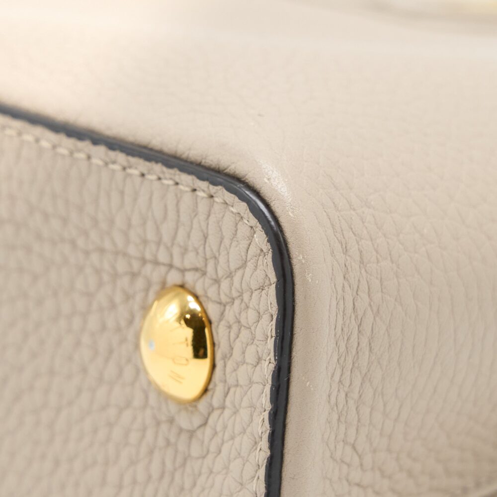 AAA Replica Louis Vuitton LV CAPUCINE MM TAURILLON GALET GHW