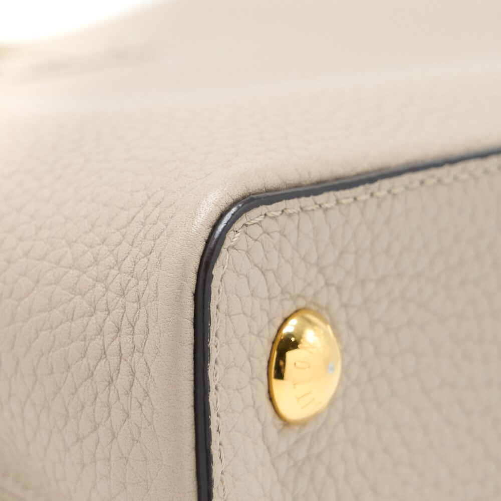 AAA Replica Louis Vuitton LV CAPUCINE MM TAURILLON GALET GHW