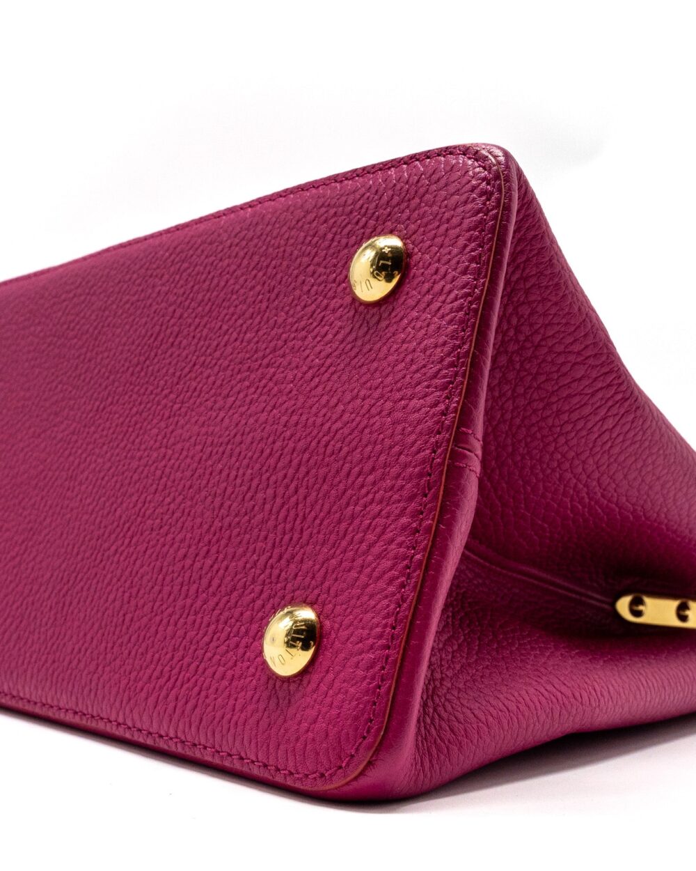 AAA Replica Louis Vuitton LV CAPUCINES GM TAURILLON PINK GHW