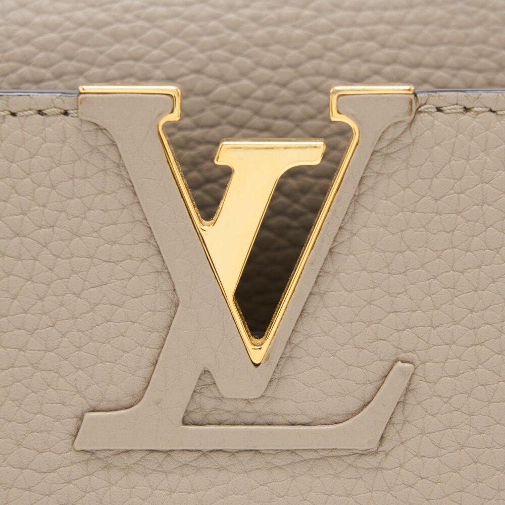 AAA Replica Louis Vuitton LV CAPUCINE MM TAURILLON GALET GHW