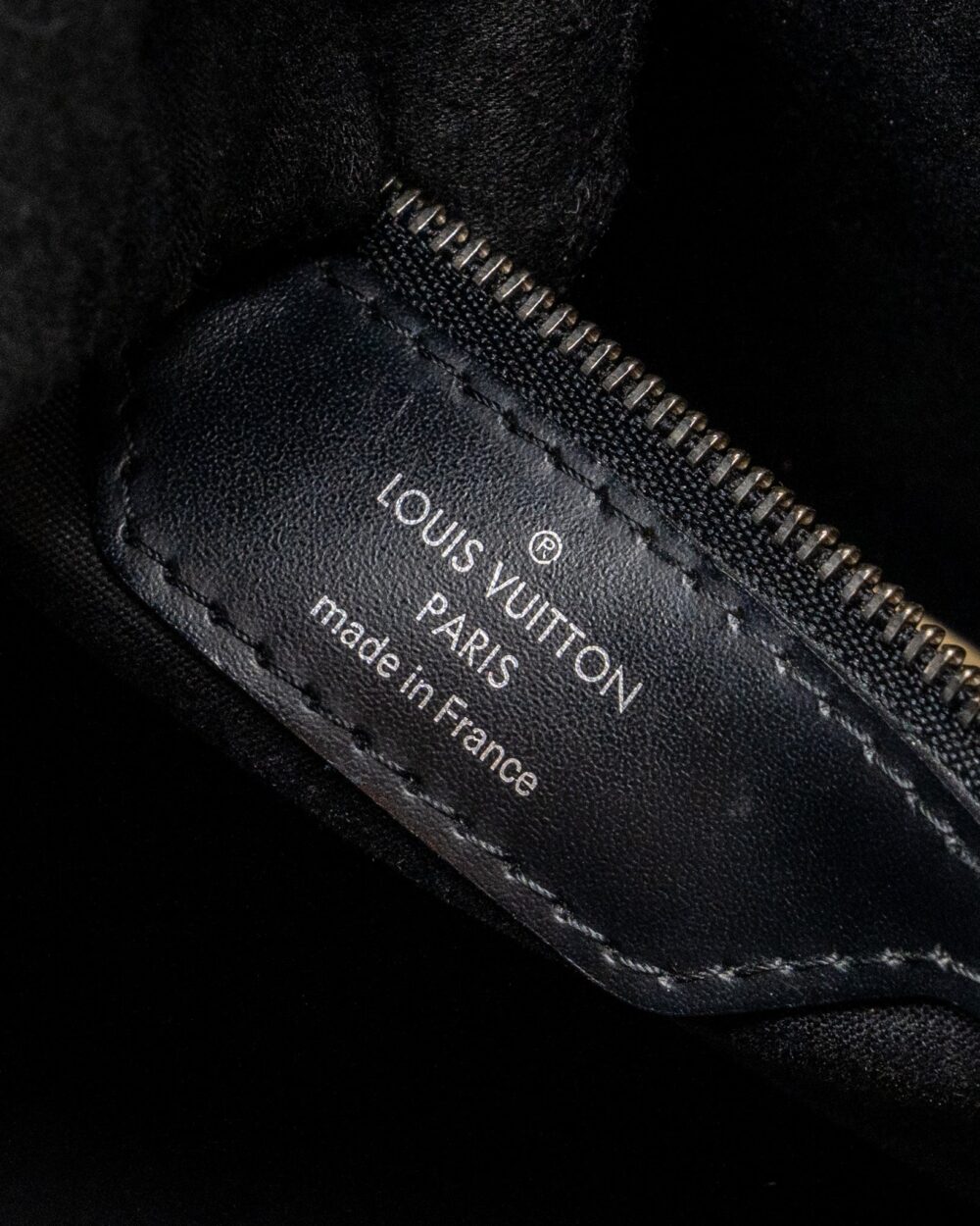 AAA Replica Louis Vuitton LV TOTE BAG EPI BLACK SHW