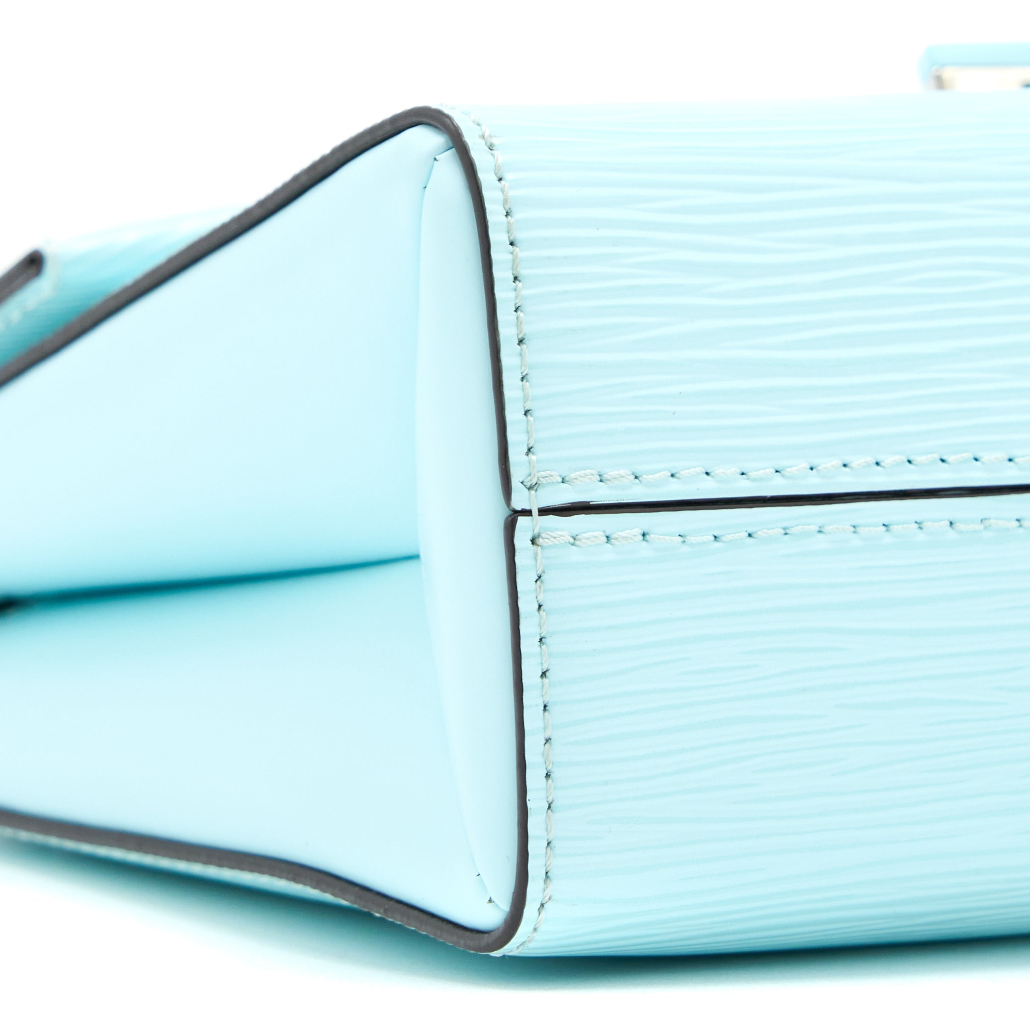 AAA Replica Louis Vuitton LV POCHETTE GRENELLE EPI LIGHT BLUE SHW