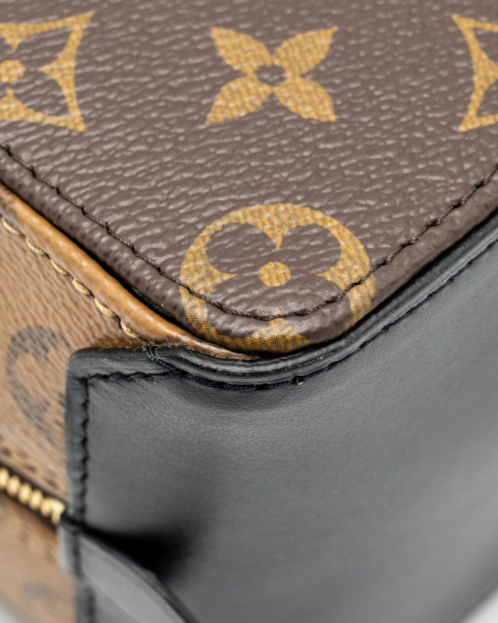 AAA Replica Louis Vuitton LV DICE BAG REVERSE MONOGRAM CANVAS / LEATHER GHW 
