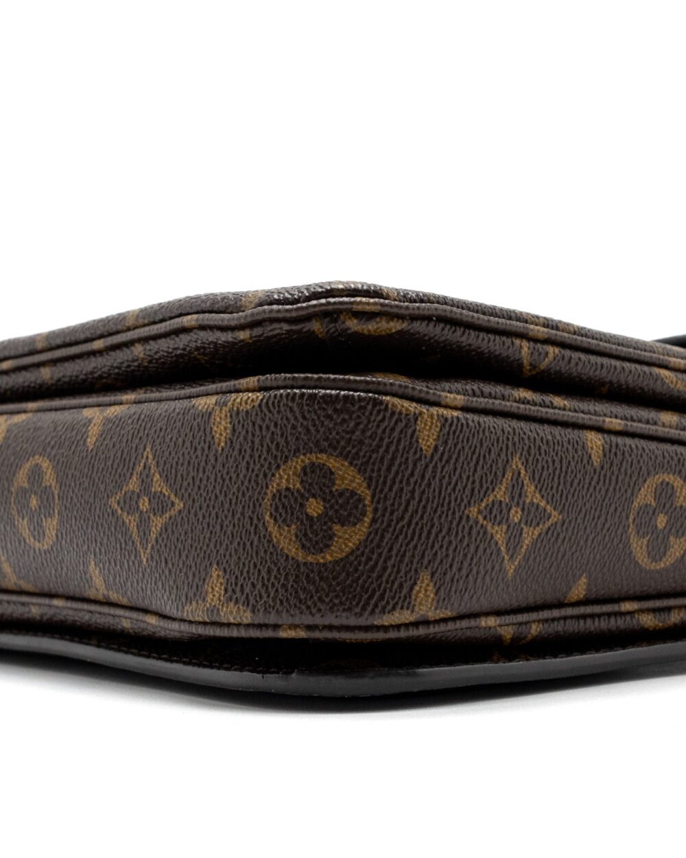 AAA Replica Louis Vuitton LV POCHETTE MÉTIS MONOGRAM CANVAS GHW