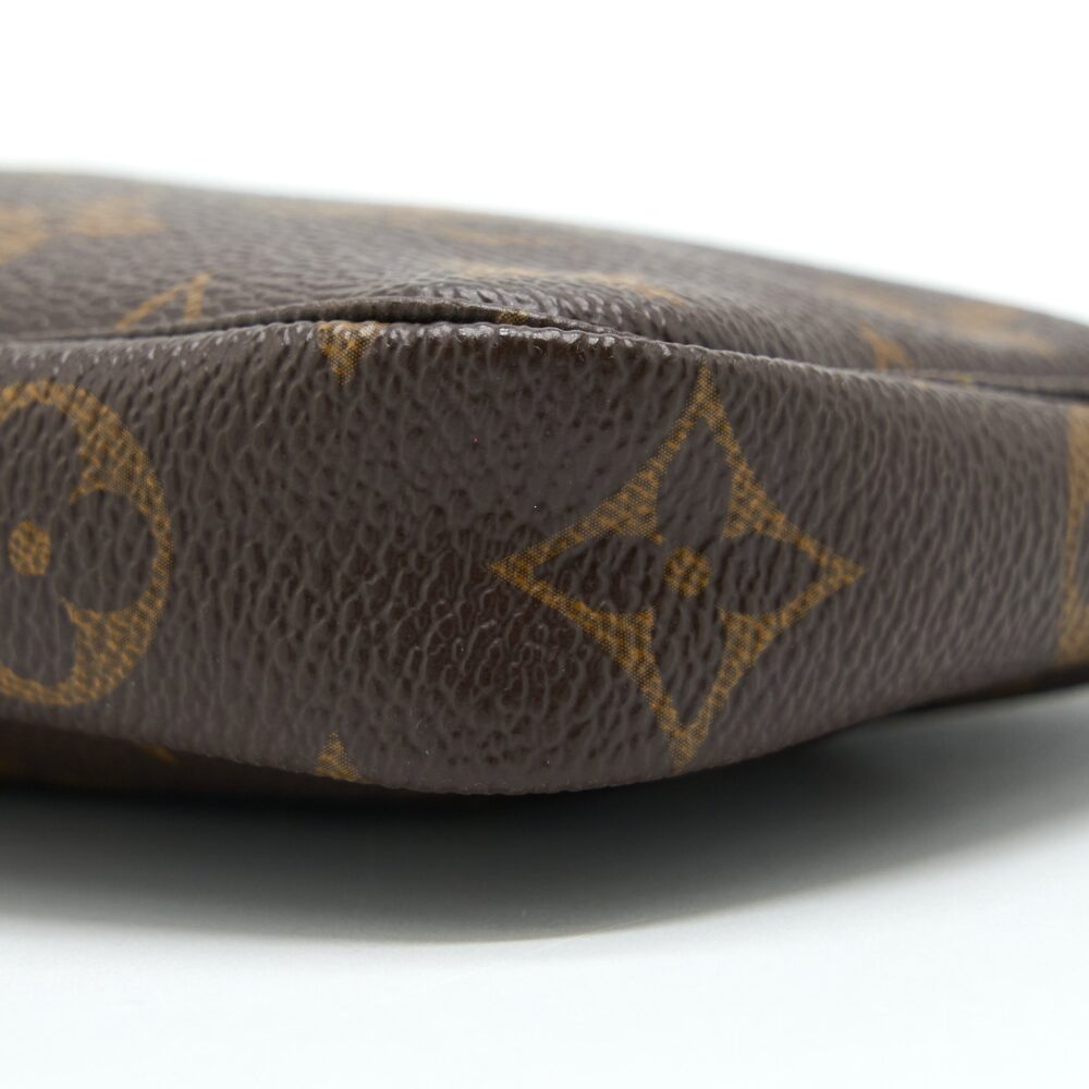 AAA Replica Louis Vuitton LV MINI POCHETTE ACCESSORIES MONOGRAM CANVAS GHW
