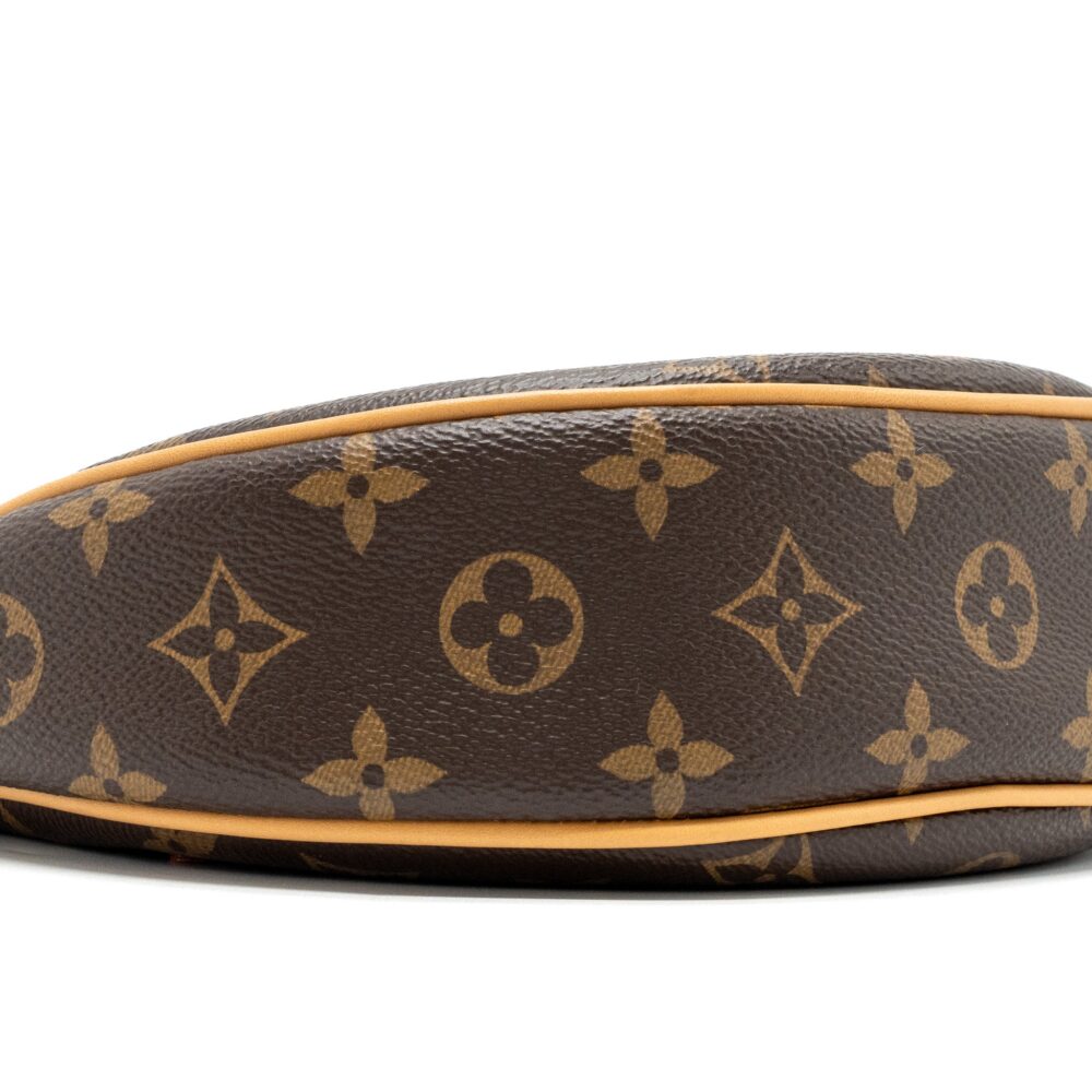 AAA Replica Louis Vuitton LV LOOP BAG MONOGRAM CANVAS GHW(NEW VERSION)
