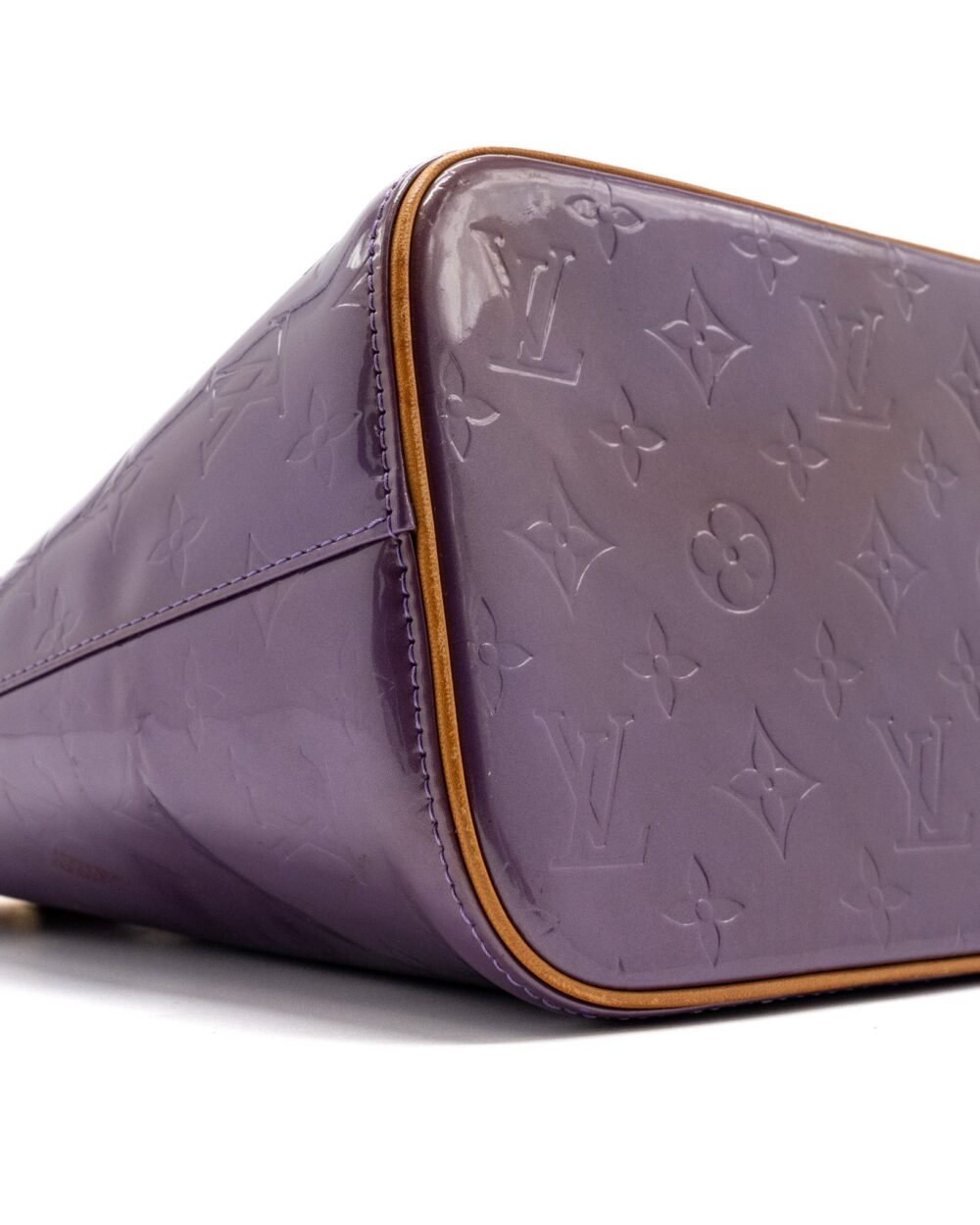 AAA Replica Louis Vuitton LV VINTAGE HOUSTON BAG PATENT PURPLE GHW