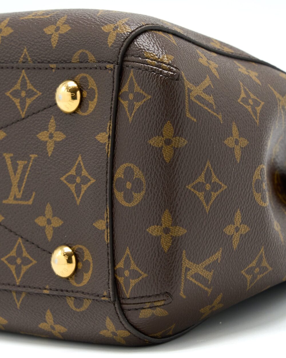AAA Replica Louis Vuitton LV MONTAIGNE MM MONOGRAM CANVAS GHW