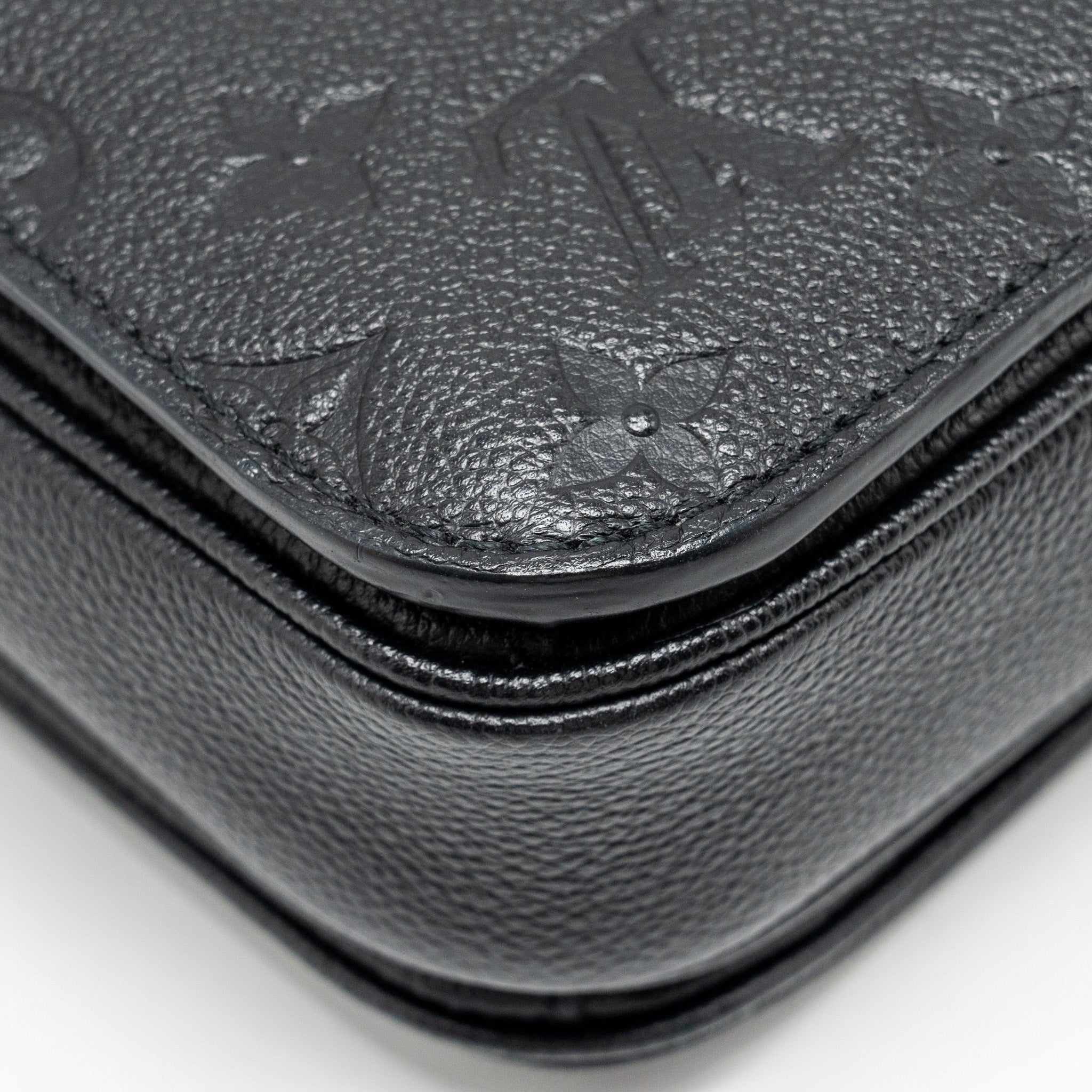 AAA Replica Louis Vuitton LV POCHETTE METIS MONOGRAM EMPREINTE BLACK GHW