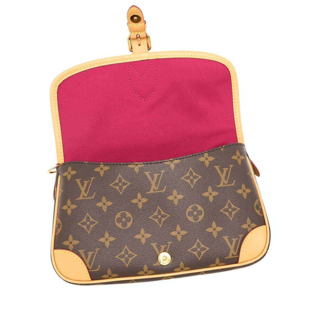 AAA Replica Louis Vuitton LV DIANE MONOGRAM CANVAS FUCHSIA GHW