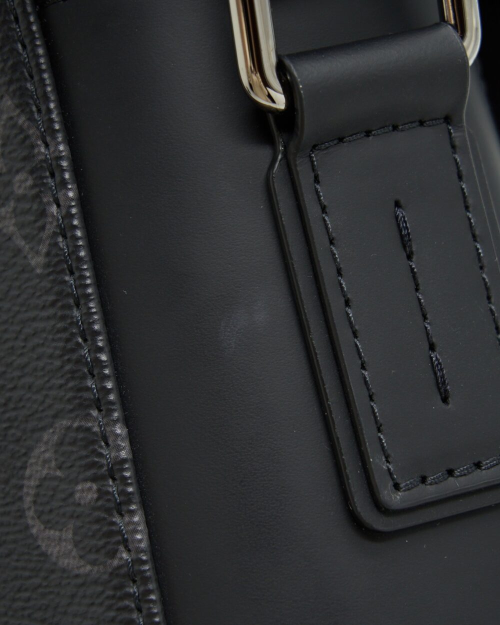 AAA Replica Louis Vuitton LV ECLIPSE VOYAGER MESSENGER BAG MONOGRAM CANVAS BLACK YEAR 2020