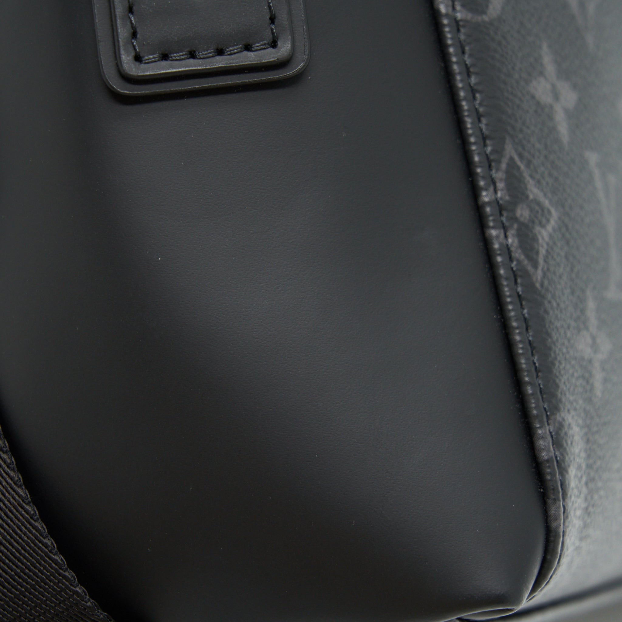 AAA Replica Louis Vuitton LV ECLIPSE VOYAGER MESSENGER BAG MONOGRAM CANVAS BLACK YEAR 2020