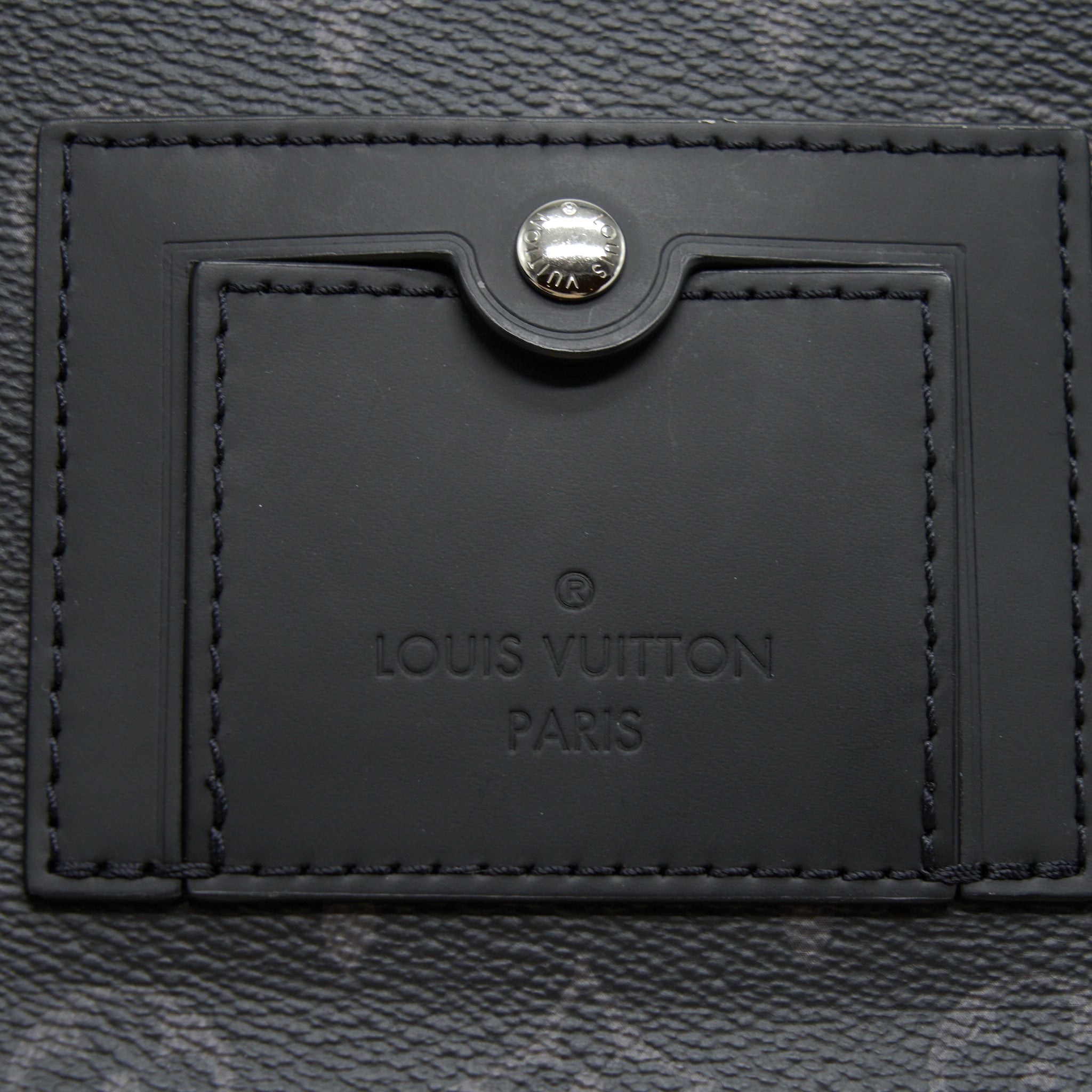 AAA Replica Louis Vuitton LV ECLIPSE VOYAGER MESSENGER BAG MONOGRAM CANVAS BLACK YEAR 2020