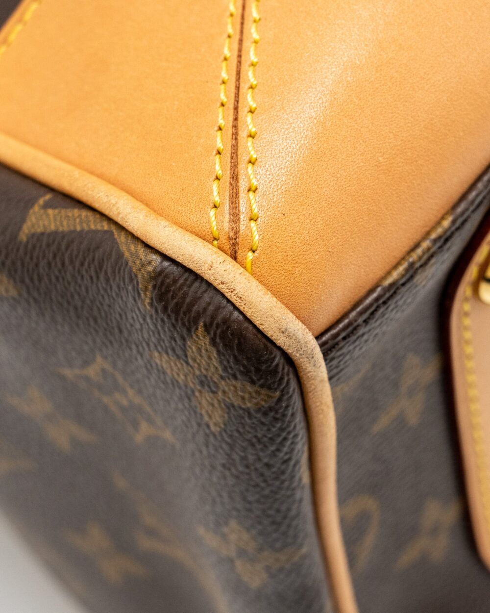 AAA Replica Louis Vuitton LV RETIRO PM MONOGRAM CANVAS GHW