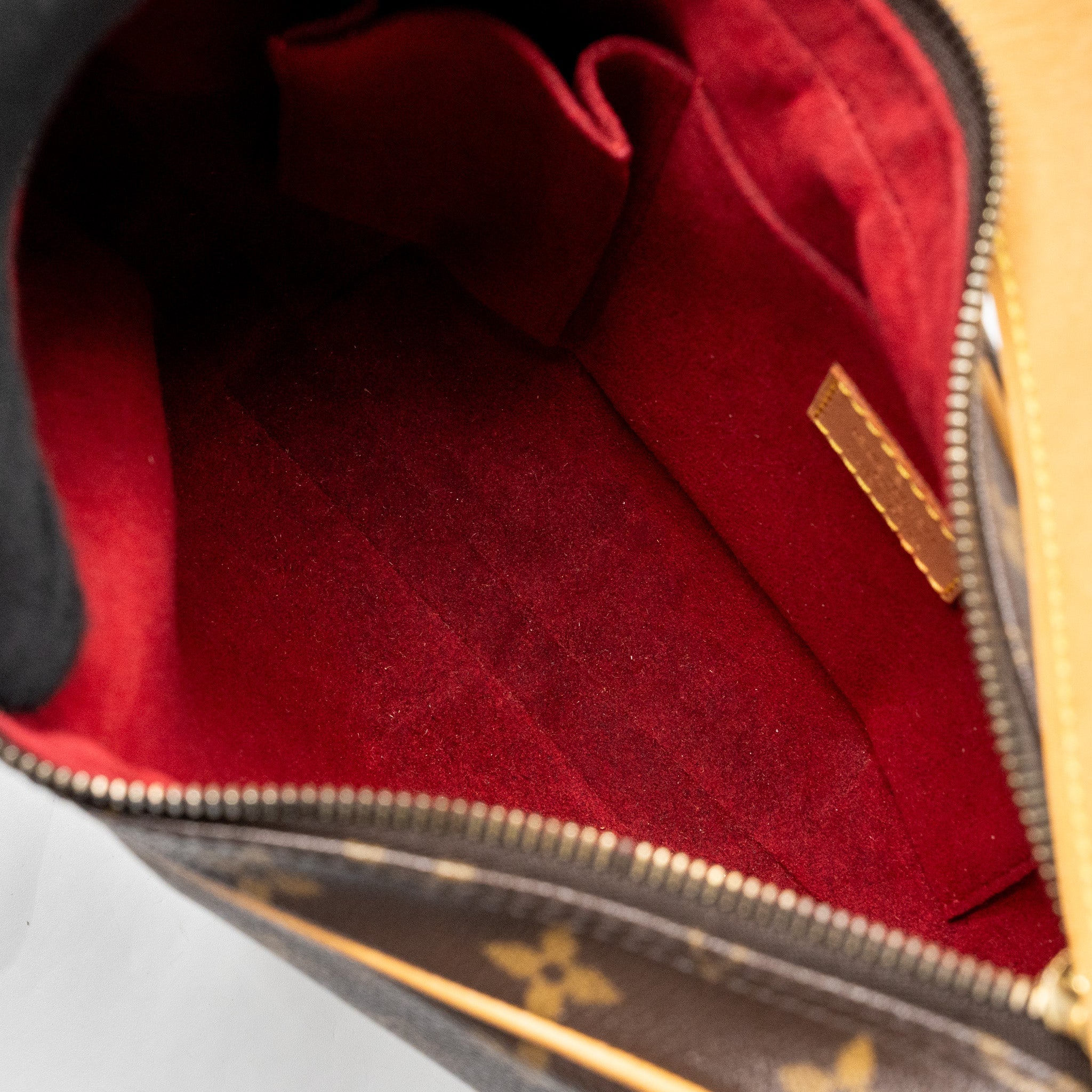 AAA Replica Louis Vuitton LV VINTAGE LOOP SHOULDER BAG MONOGRAM CANVAS GHW