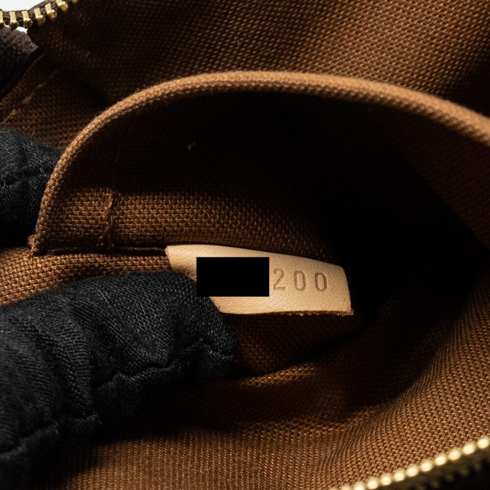AAA Replica Louis Vuitton LV POCHETTE ACCESSORIES MONOGRAM CANVAS GHW