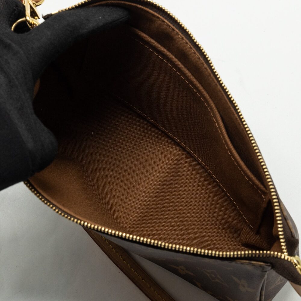 AAA Replica Louis Vuitton LV POCHETTE ACCESSORIES MONOGRAM CANVAS GHW