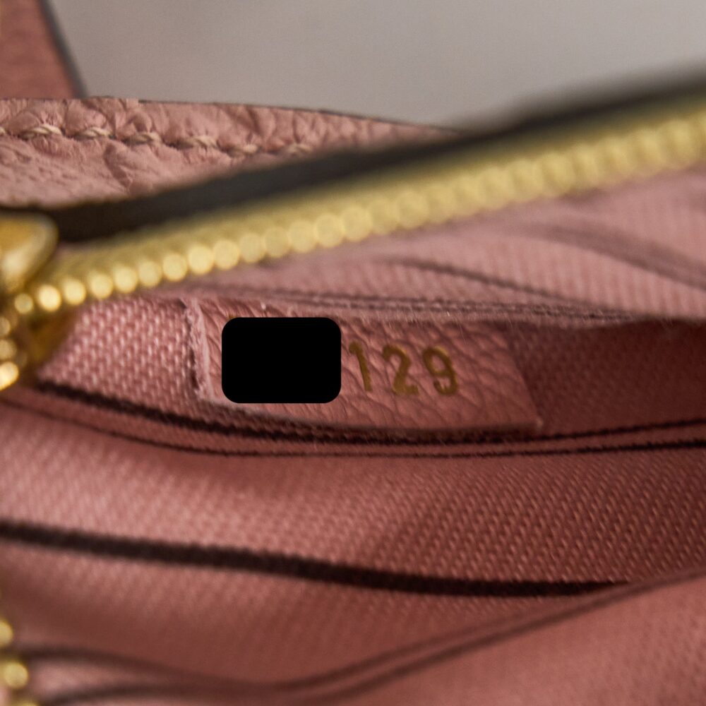 AAA Replica Louis Vuitton LV POCHETTE MÉTIS MONOGRAM EMPREINTE PINK GHW