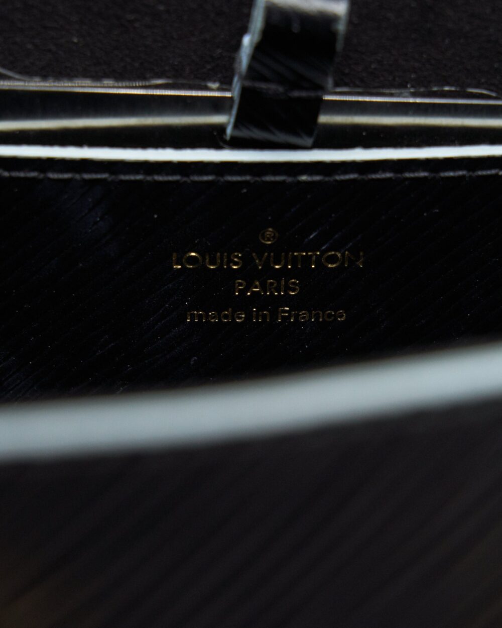 AAA Replica Louis Vuitton LV LOUIS VUITTOM LIMITED EDITION TWIST BAG BLACK GHW