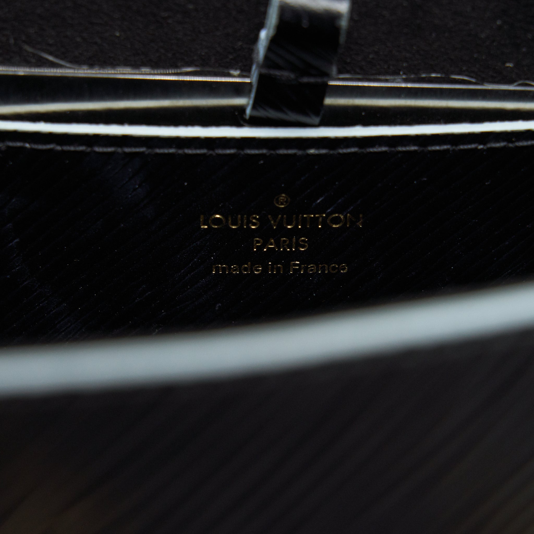 AAA Replica Louis Vuitton LV LOUIS VUITTOM LIMITED EDITION TWIST BAG BLACK GHW