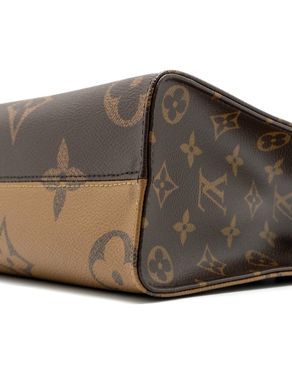 AAA Replica Louis Vuitton LV ONTHEGO PM MONOGRAM CANVAS GHW (NEW VERSION)