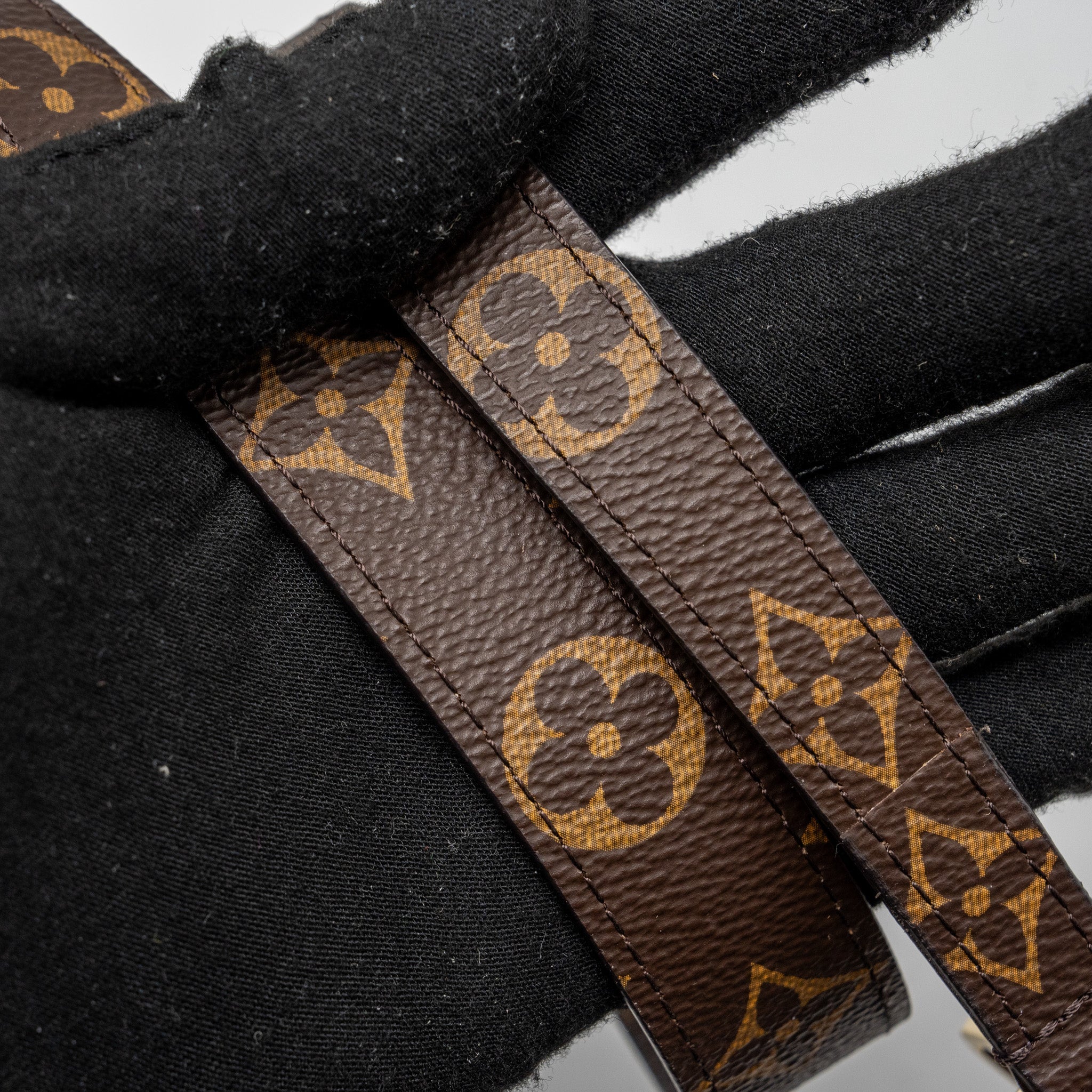 AAA Replica Louis Vuitton LV MONTAIGNE MM MONOGRAM CANVAS GHW