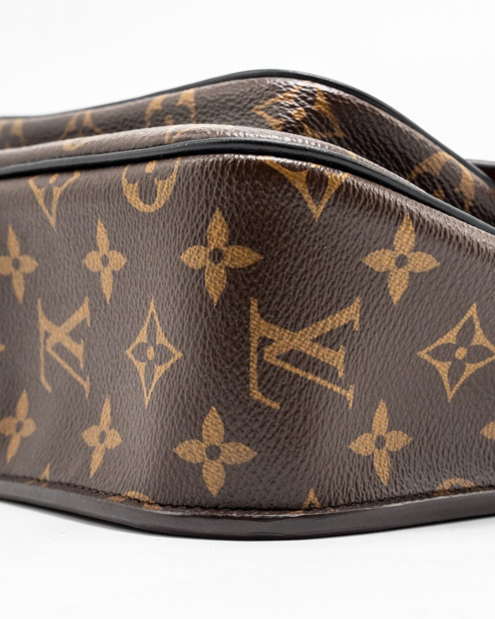 AAA Replica Louis Vuitton LV PASSY MONOGRAM CANVAS BLACK/GOLD HARDWARE