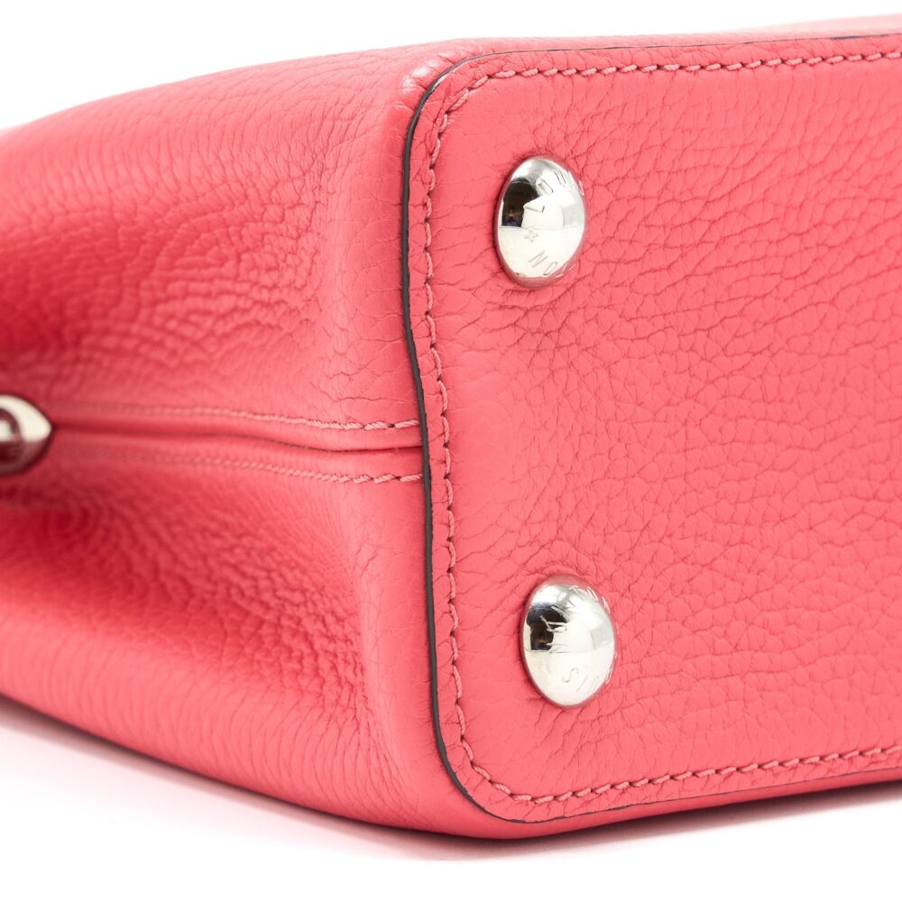 AAA Replica Louis Vuitton LV CAPUCINES BB TAURILLON PINK SHW