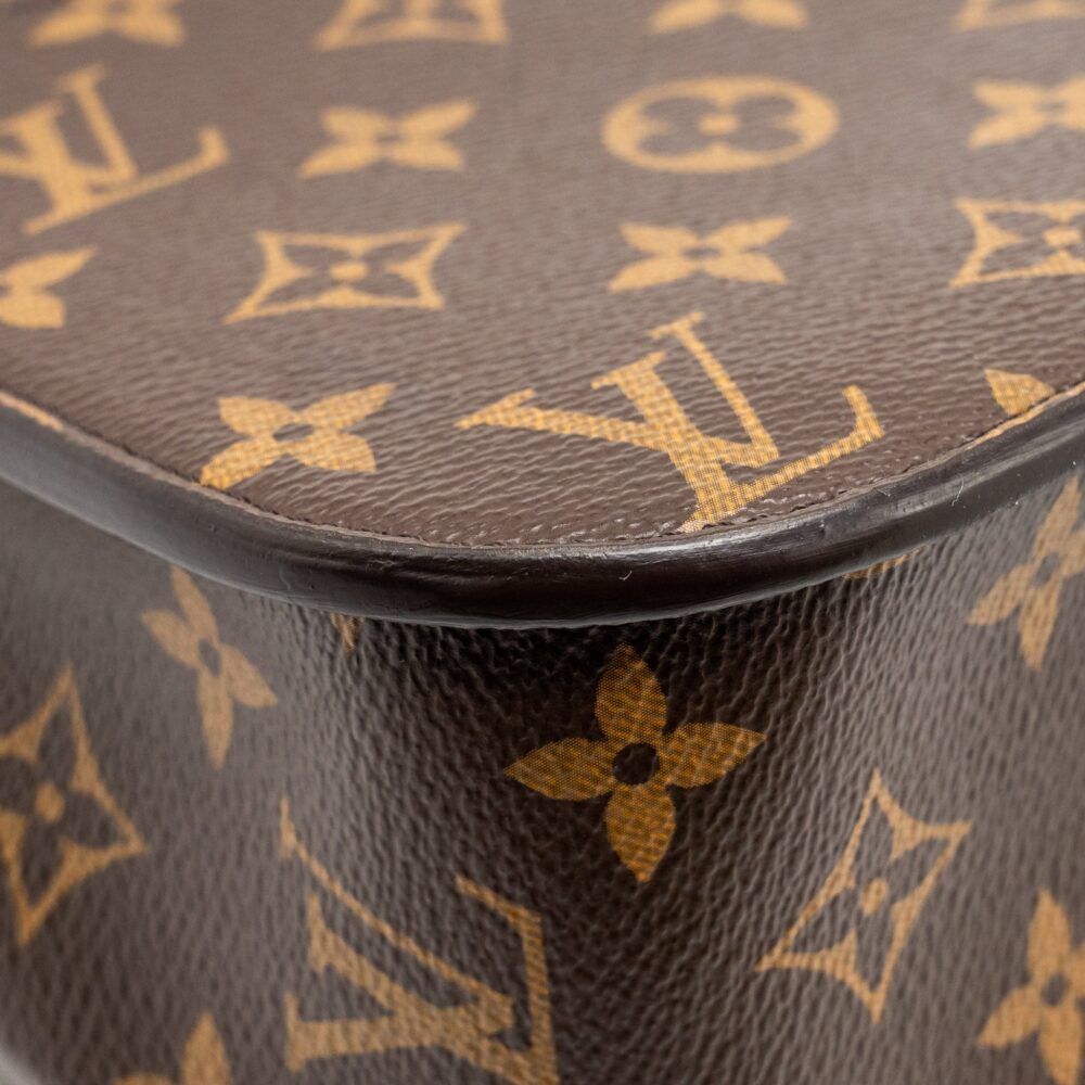 AAA Replica Louis Vuitton LV PASSY MONOGRAM CANVAS BLACK/GOLD HARDWARE
