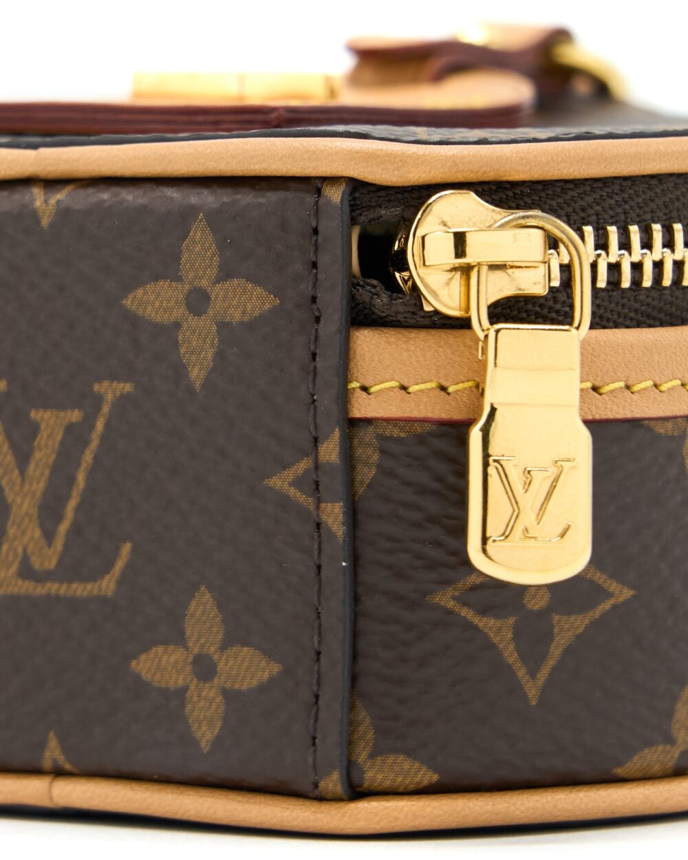 AAA Replica Louis Vuitton LV BOITE CHAPEAU NECKLACE/MINI CHAIN BAG MONOGRAM CANVAS GHW