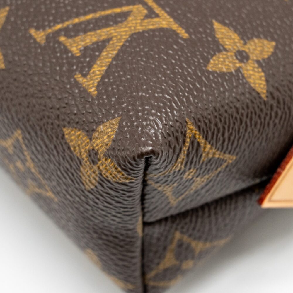 AAA Replica Louis Vuitton LV COSMETIC POUCH MONOGRAM CANVAS GHW