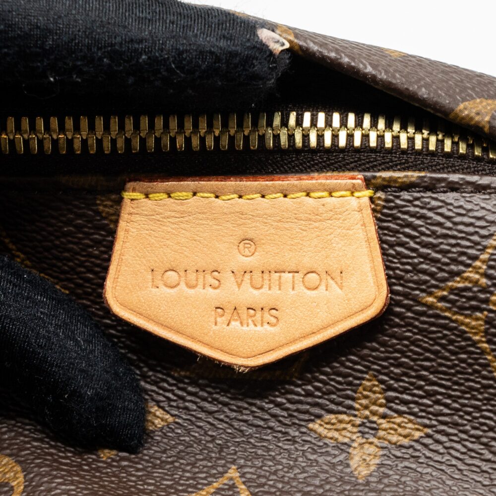 AAA Replica Louis Vuitton LV BUMBAG MONOGRAM CANVAS GHW